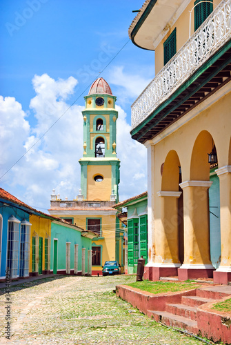 Photo colorful street in Trinidad, Cuba