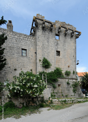 Plakat na papierze fotorealistycznym Škrip sur l'île de brač - château cerinić