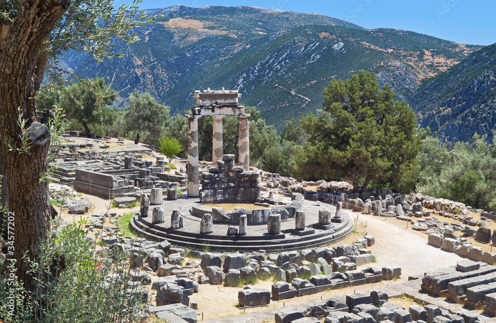 Temple of Athena pronoia at Delphi site in Greece - obrazy, fototapety, plakaty 