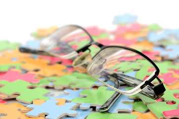 Poster - Eye glasses and puzzle