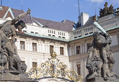 Fotografie, Obraz pride and glory- Prager Burg Tor-I-Prague