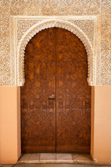 Wall Mural - Alhambra de Granada. Ornated door in the Court of the Lions
