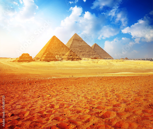 Naklejka samoprzylepna Giza