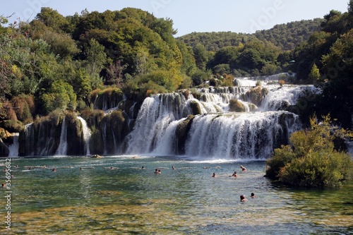 Tapeta ścienna Naturalne wodospady krka rzeki w chorwacji