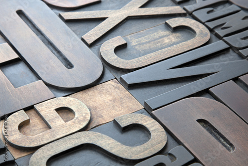 Board z aluminiowym obramowaniem Tło typografii