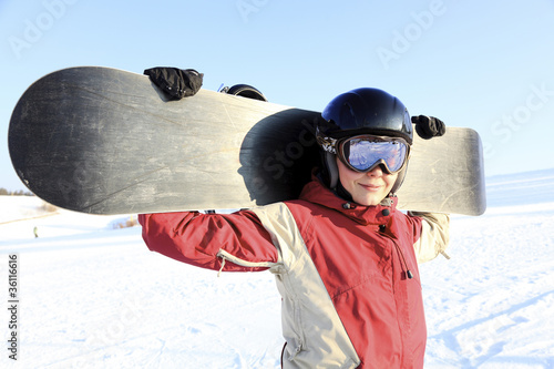 Dekoracja na wymiar  kobieta-snowboardzistka-na-snowhill