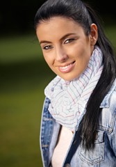 Canvas Print - Portrait of attractive smiling woman