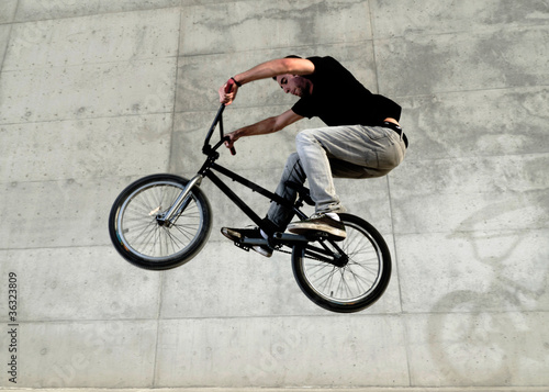 Fotoboard na płycie Młody rowerzysta bmx
