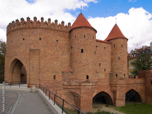 Naklejka samoprzylepna Stary murowany fort barbakan w warszawie, polska