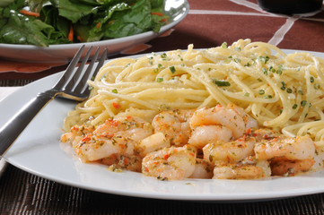 Canvas Print - Shrimp scampi with pasta