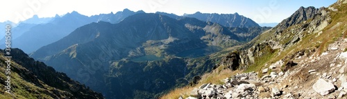 Board z aluminiowym obramowaniem Górski krajobraz z jeziorami - Tatry w Polsce