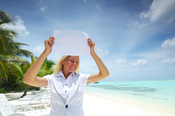 Sticker - business woman with blank paper on the ocean coast