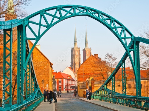 Board z aluminiowym obramowaniem Most kochanków i katedra we wrocławiu, polska