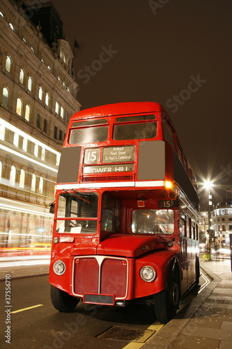 Plakat na papierze fotorealistycznym London route master bus