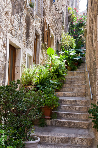 Obraz w ramie Typical mediterranean street