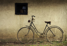Old Abandoned Bike