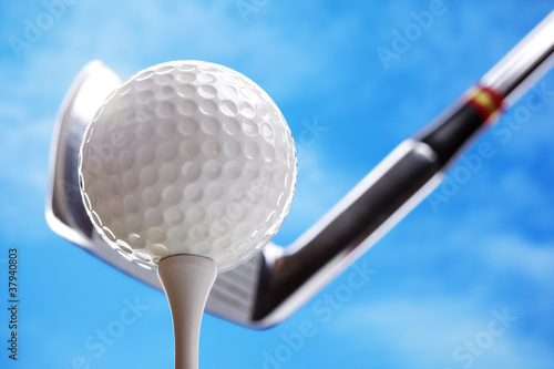 Board z aluminiowym obramowaniem Piłeczka golfowa i klub