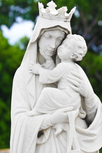 Mary Carrying The Baby Jesus Statue