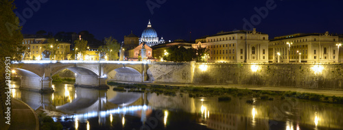 Board z aluminiowym obramowaniem Rzeka Tiber, Vittorio Emanuele II Bridge, Rome