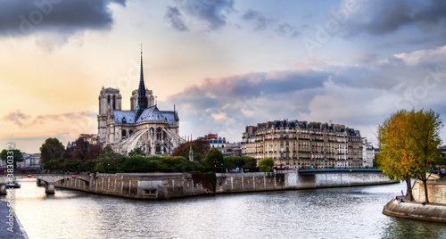 Tapeta ścienna Nasza pani Paris