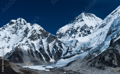 Tapeta ścienna Szczyty nie daleko gorak shep i obóz bazowy Everest