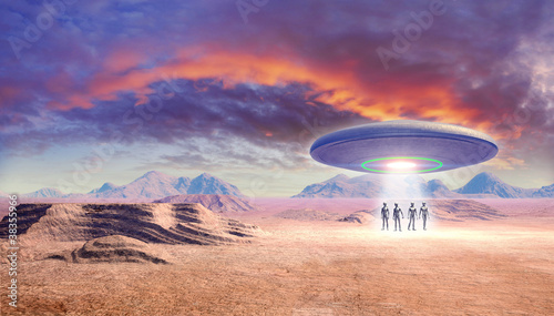 Board z aluminiowym obramowaniem UFO i kosmici na pustyni