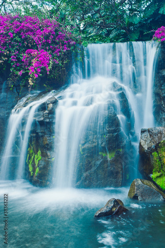 Waterfall © EpicStockMedia