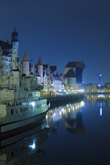 Wall Mural - Historic Polish city of Gdansk at night