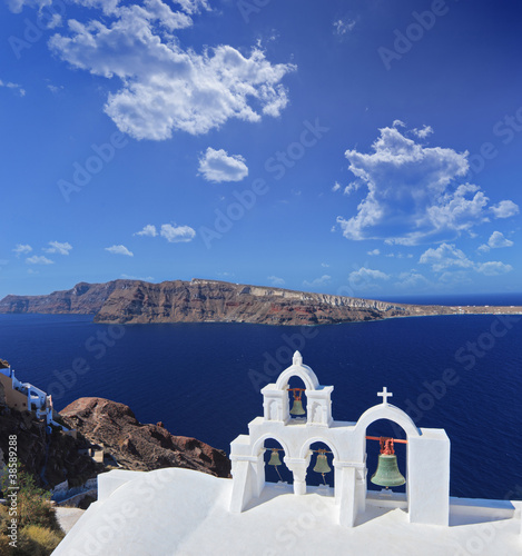 Board z aluminiowym obramowaniem Dzwony kościelne na wyspie santorini, grecja