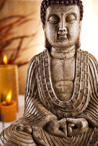 Obraz na płótnie canvas Budda w koncepcyjnym zen