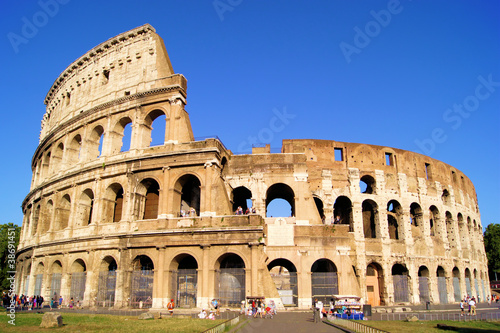 Naklejka na szybę The iconic ancient Colosseum of Rome