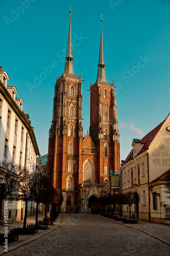 Board z aluminiowym obramowaniem Wrocław ostrów tumski