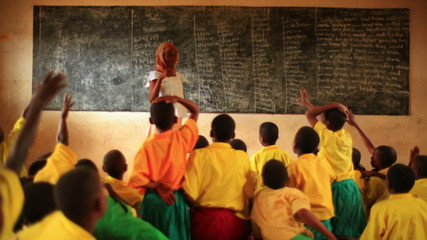 full classroom in kenya.