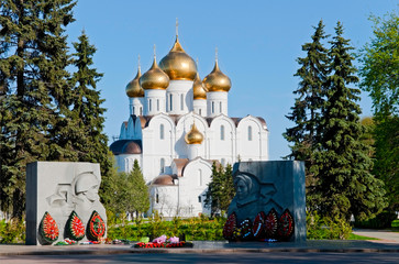 Wall Mural - cathedral of Dormition in Yaroslavl, Russia