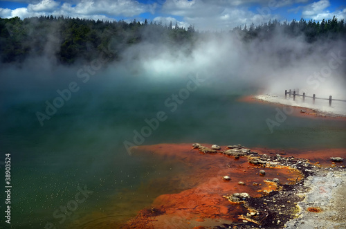 Board z aluminiowym obramowaniem Waiotapu geotermalna kraina czarów, rotorua, nowa zelandia