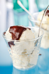 Poster - vanilla ice cream with chocolate