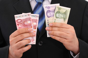 Which currency is stronger euro or yuan?