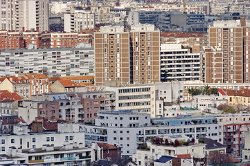 Immeubles de banlieue.