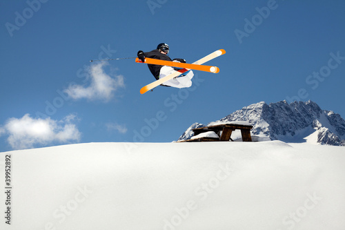 Board z aluminiowym obramowaniem Freestyle ski
