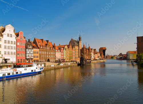 Obraz na płótnie canvas Nabrzeże rzeki Motławy, gdańsk