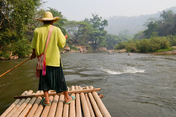 Wall Mural - Descente en radeau en Thaïlande