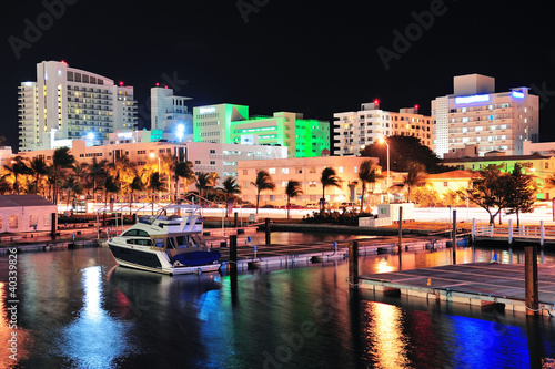 Obraz na płótnie canvas czteroczęściowy "tetraptyk" Miami South Beach Street