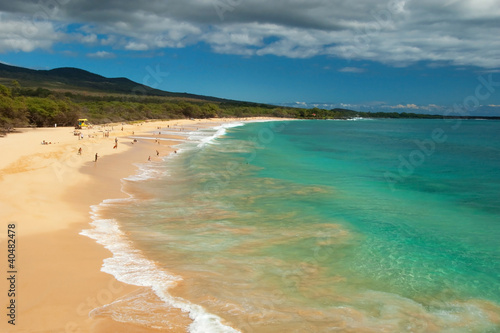 Obraz na płótnie canvas trzyczęściowy "tryptyk" Duża plaża na wyspie Maui na Hawajach