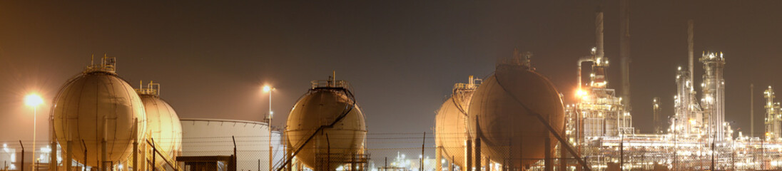 Oil-refinery plant