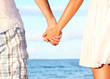 © Maridav - Holding hands couple