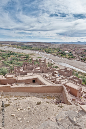 Obraz na płótnie canvas czteroczęściowy "tetraptyk" Ounila rzeka przy ait ben haddou, Morocco