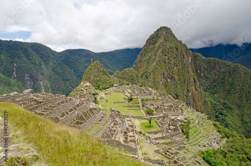 Board z aluminiowym obramowaniem Ruiny starożytnej wioski Inków Machu Picchu