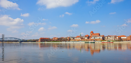 Board z aluminiowym obramowaniem Panoramę Torunia, Polska