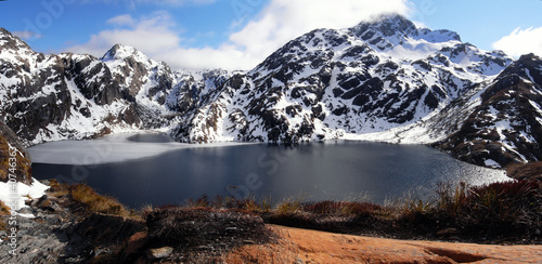 Board z aluminiowym obramowaniem Routeburn jezioro trek nowa zelandia