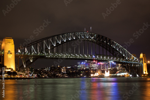 Obraz na płótnie canvas czteroczęściowy "tetraptyk" Sydney Harbour Bridge w nocy